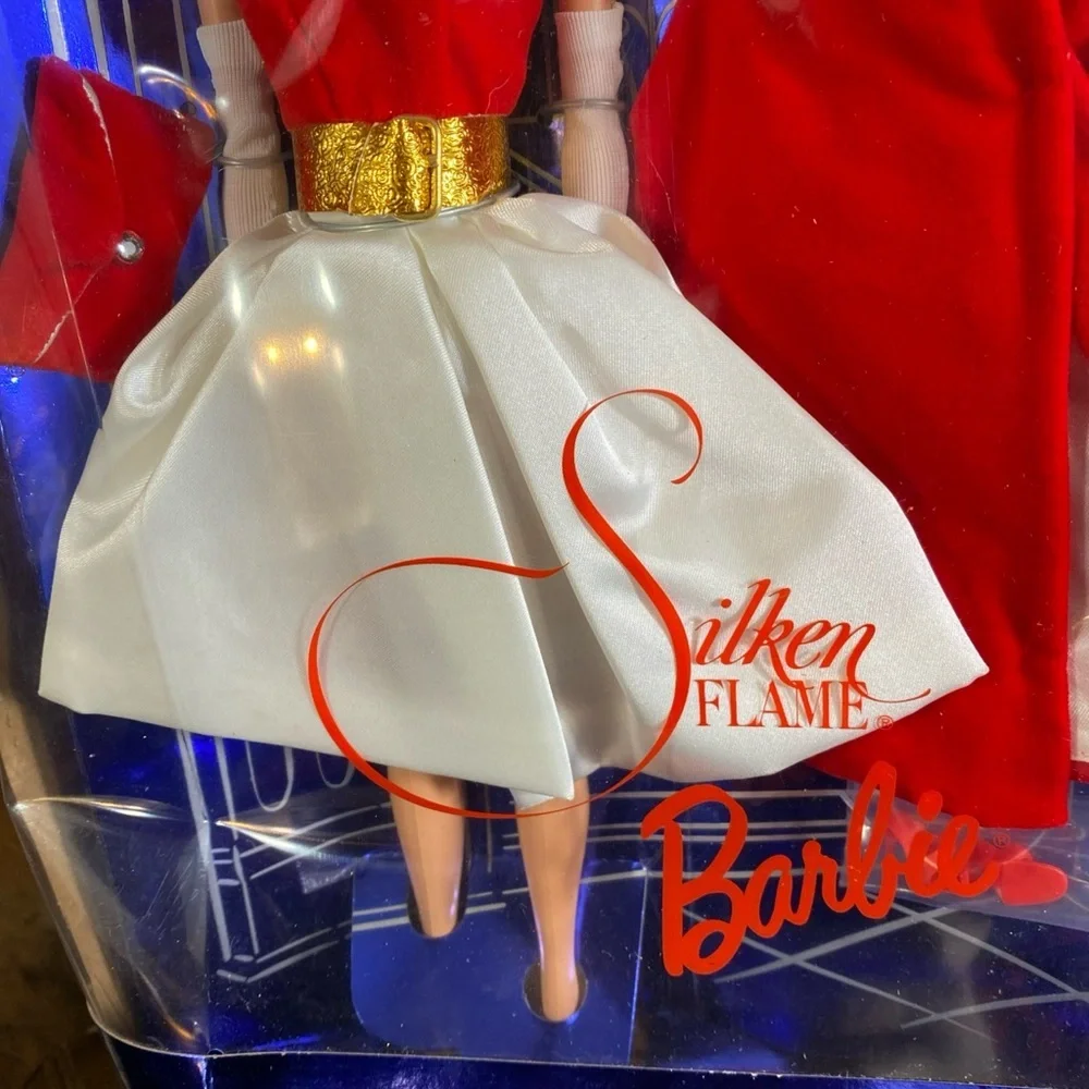 1997 Silken Flame Barbie‎ 1962 Fashion Reproduction Collector Ed Vtg & Ornament